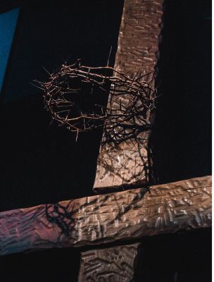 cross with crown of thorns
